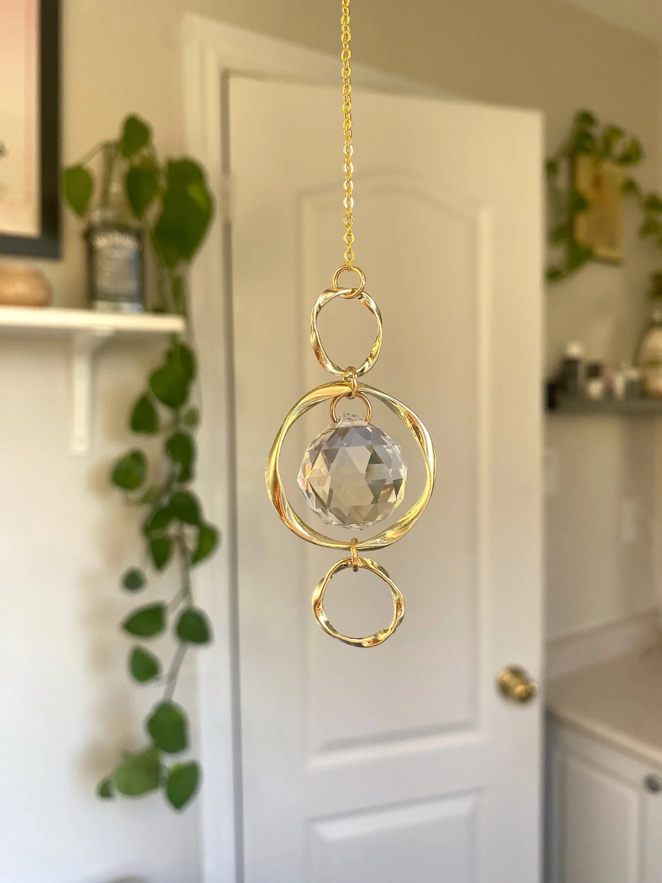 Crystal Suncatcher Hanging Decoration Rainbow Maker Light Catcher Crystal Ball Prism for Garden Outdoor Decor Window Decor Gift
